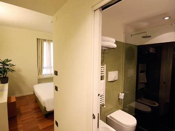 Hotel Monopole Milan