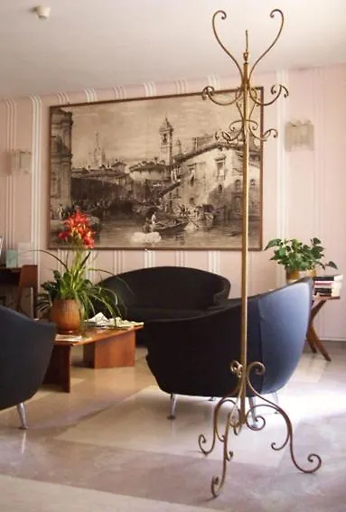 Hotel Monopole Milan