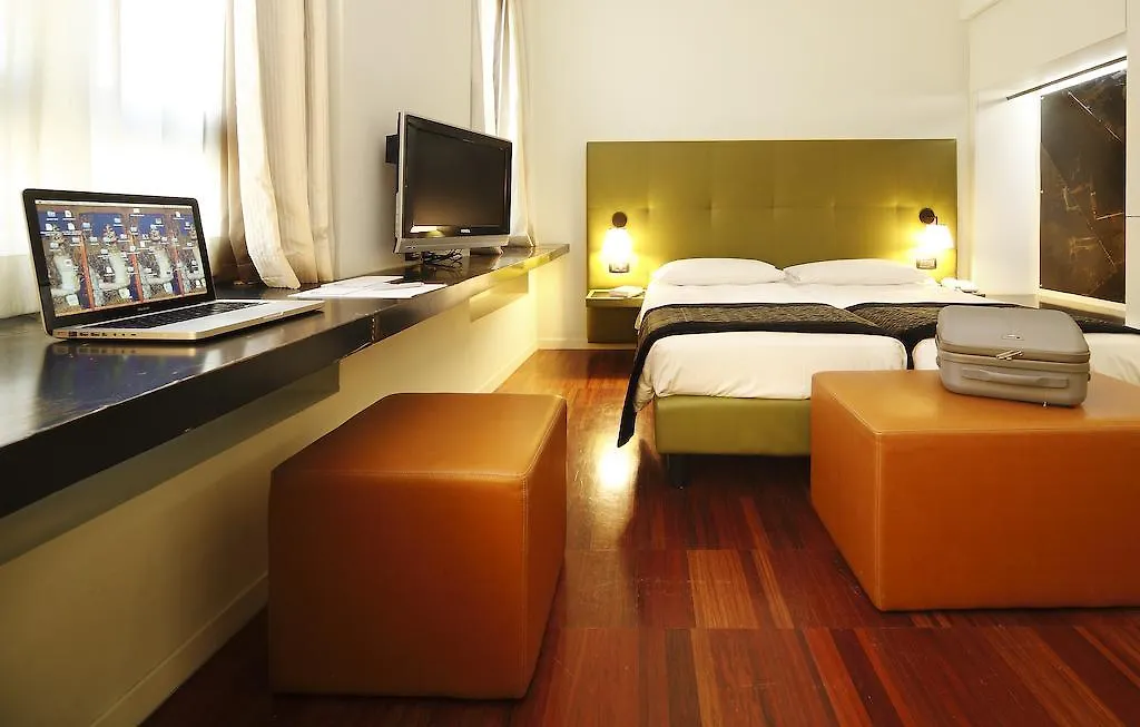 Hotel Monopole Milan